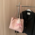Rosafarbene Tragetasche aus Kunstleder mit Hahnentritt-Prägung und Seidenschal-Dekor - Rosa