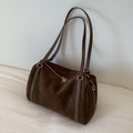 Bolso hobo retro de ante marrón oscuro con asas y cierre de cremallera plateada - Marrón