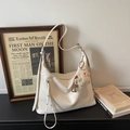 Grand sac à bandoulière chic blanc crème avec fermeture éclair et pendentif alpaga mignon - Blanc Cassé (Avec Pendentif)