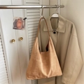 Large apricot hobo bag with geometric texture and dark brown leather strap - Khaki (No Pendant)