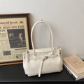 Elegant cream white tote bag in textured faux leather with silver buckle and slim handles - No Pendant / Off White