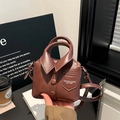 Sac à main minimaliste en cuir marron foncé style chemise avec bandoulière tendance - Marron