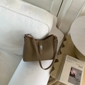 Brown litchi leather hobo bag with silver piston buckle and adjustable strap - Khaki (No Pendant)