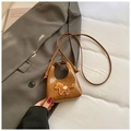 Sac à main matelassé marron avec broderie de cheval et bandoulière de style chic - Marron