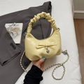 Sac nuage plissé jaune clair avec nœud et pendentif cœur sur chaîne argentée - Jaune sans pendentif