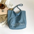 Bolso tote de lona azul con lunares blancos y texto FUN FUN PARTY estilo casual - Lunares