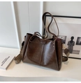 Large capacity vintage tote bag in dark brown with detachable jacquard strap - Brown