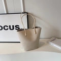 Borsa tote minimalista bianco crema in pelle testurizzata litchi con spalline lunghe - Bianco Sporco