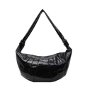 Borsa a tracolla a mezzaluna in pelle verniciata nera lucida con design a croissant - Nero