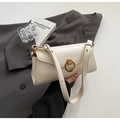 Sac baguette élégant en similicuir blanc cassé avec boucle anneau dorée et bandoulière fine - Blanc