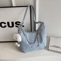 Light blue pleated hobo bag with a metal chain and a white plush cloud charm accessory - Blue (With Pendant)