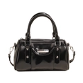 Borsa a mano classica in pelle cerata nera con finitura lucida e dettagli in argento - Nero