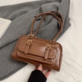 Borsa a spalla rettangolare marrone caramello retrò con dettagli fibbia vintage - Marrone Senza Ciondolo