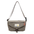 Borsa a tracolla in nylon grigio stile outdoor urbano con dettaglio logo giallo - Verde
