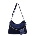 Große dunkelblaue Denim-Tragetasche mit silberner Kette und Mini-Geldbörsen-Anhänger - Dunkelblau