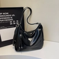 Sac fourre-tout noir en cuir ciré avec surpiqûres contrastées et logo en métal - Sans Pendentif / Noir