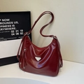 Sac fourre-tout bordeaux en cuir huilé avec surpiqûres blanches et long gland - Sans Pendentif / Bordeaux