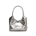 Borsa tote in pelle cerata argento metallizzato con un fiocco decorativo sul davanti - Argento Piccolo