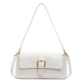 Elegante bolso baguette blanco crema con hebilla dorada y textura de piel sintética - Blanco Roto