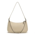 Borsa sottobraccio intrecciata beige minimalista con catena argento e finiture in pelle - Bianco