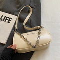 Minimalist cream white shoulder bag with silver chain strap and matte leather finish - Off-white - No Pendant