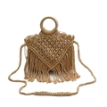 Bolso bandolera bohemio tejido a mano con asas de madera y detalles de flecos - Caqui