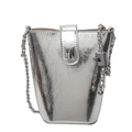 Bolso tipo cubo plateado en cuero agrietado con elegante correa de cadena metal - Plateado