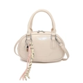 Borsa bowling crema in pelle cerata stile Maillard con ciondolo intrecciato e tracolla - Bianco senza Pendente
