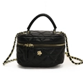 Elegante schwarze gesteppte Box-Tasche mit goldenem Stern und Leder-Kettengurt - Schwarz