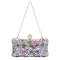 Pochette di lusso con strass arcobaleno, catena dorata e chiusura con perla elegante - Colorato