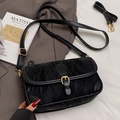 Chic black contrasting shoulder bag with crushed velvet texture and gold buckle - Black - Without Pendant