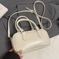 Bolso bowling minimalista blanco crema de cuero PU liso con correa ajustable al hombro - Blanco sin Colgante