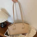 Borsa sottobraccio beige minimalista in ecopelle con accenti di nodi argentati - Cachi - Senza Ciondolo