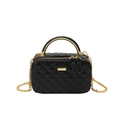 Klassische schwarze gesteppte PU-Leder Box Tasche mit goldenem Metallgriff und Kette - Schwarz