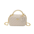 Klassische gesteppte beige PU-Leder Box Tasche mit Goldgriff und Kettenriemen - Weiß