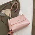 Sac fourre-tout minimaliste en cuir souple rose clair avec bandoulière en chaîne - Rose - Sans Pendentif