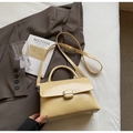 Sac bandoulière tendance en cuir jaune pâle avec poignée et bandoulière réglable - Jaune sans pendentif
