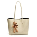 Elegante borsa tote beige con cuciture geometriche e ciondolo a forma di orsetto - Bianco + Pendente Orso
