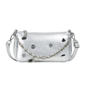 Silberne Schultertasche mit Metallkette und Herznieten im modernen Metallic-Look - Silber