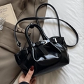 Elegant black pleated bucket bag in shiny patent leather with silver buckle and strap - Black (Without Charm)