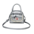 Borsa Boston in ecopelle argentata con tasca in pizzo e decorazione con fiocco a scacchi - Argento
