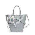 Sac seau bleu clair en cuir huilé avec nœud en dentelle et pendentif en perles - Bleu Avec Nœud Perle Pendentif
