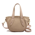 Schicke beige geflochtene Beuteltasche mit Lederbesatz und verstellbarem Riemen - Khaki