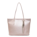 Bolso tote grande minimalista en cuero rosa perlado con colgante de flecos - Rosa