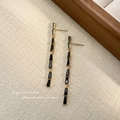 Elegant gold drop earrings with long black resin stone tassels for women fashion - Black