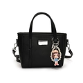 Schwarze Eimertasche mit Litschi-Muster, Perlen-Cartoon-Anhänger und Schultergurt - Schwarz Mit Kaninchenanhänger