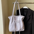 Sac fourre-tout en cuir ciré violet clair avec texture plissée et détail de nœud décoratif - Sans Pendentif / Violet