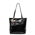 Borsa tote nera in pelle cerata con ciondolo di perle e fiocco e dettagli annodati - con portachiavi / Nero