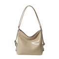 Veelzijdige beige lakleren draagtas met zilveren hardware en verstelbare riemen - Khaki