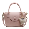 Sac seau rose texture tressée avec bordures contrastées et breloque peluche monstre - Rose (Avec Charme Peluche)